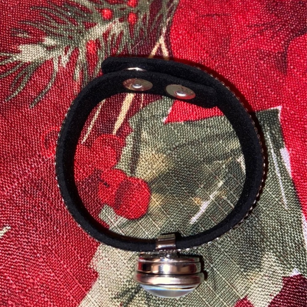 - HD Snap Bling Bracelet - Picture 4 of 6